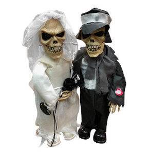 Halloween Decoratie - Lier - tafeldecoratie - griezel - zombie - decor - decoratie - trouwen - bruid - bruidegom - zingen